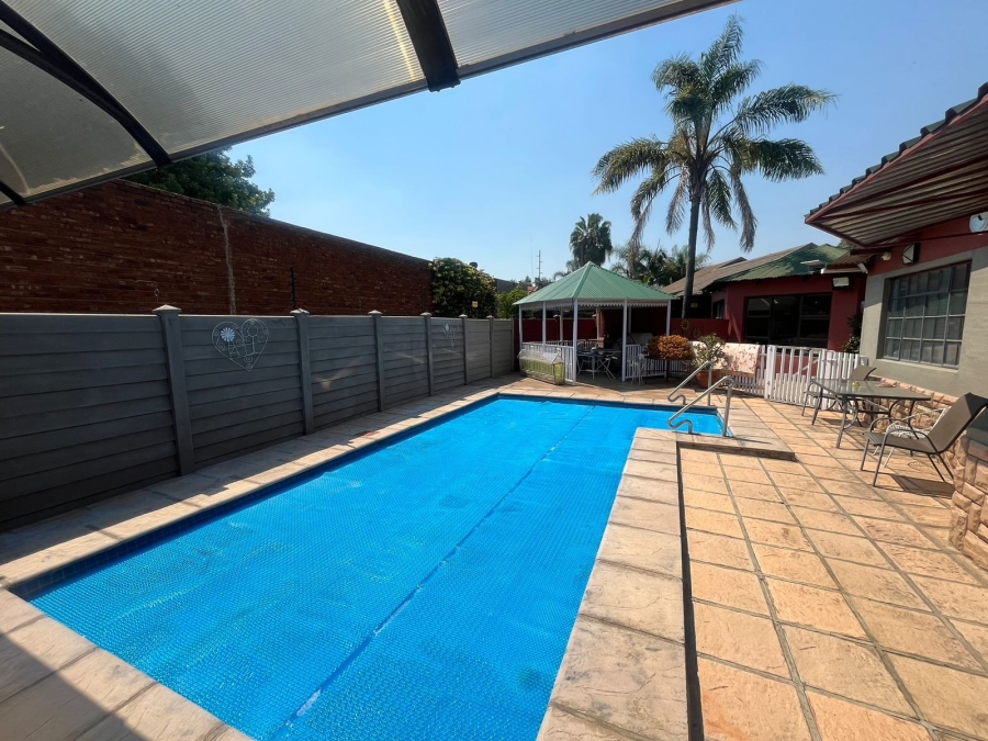 4 Bedroom Property for Sale in Bodorp North West